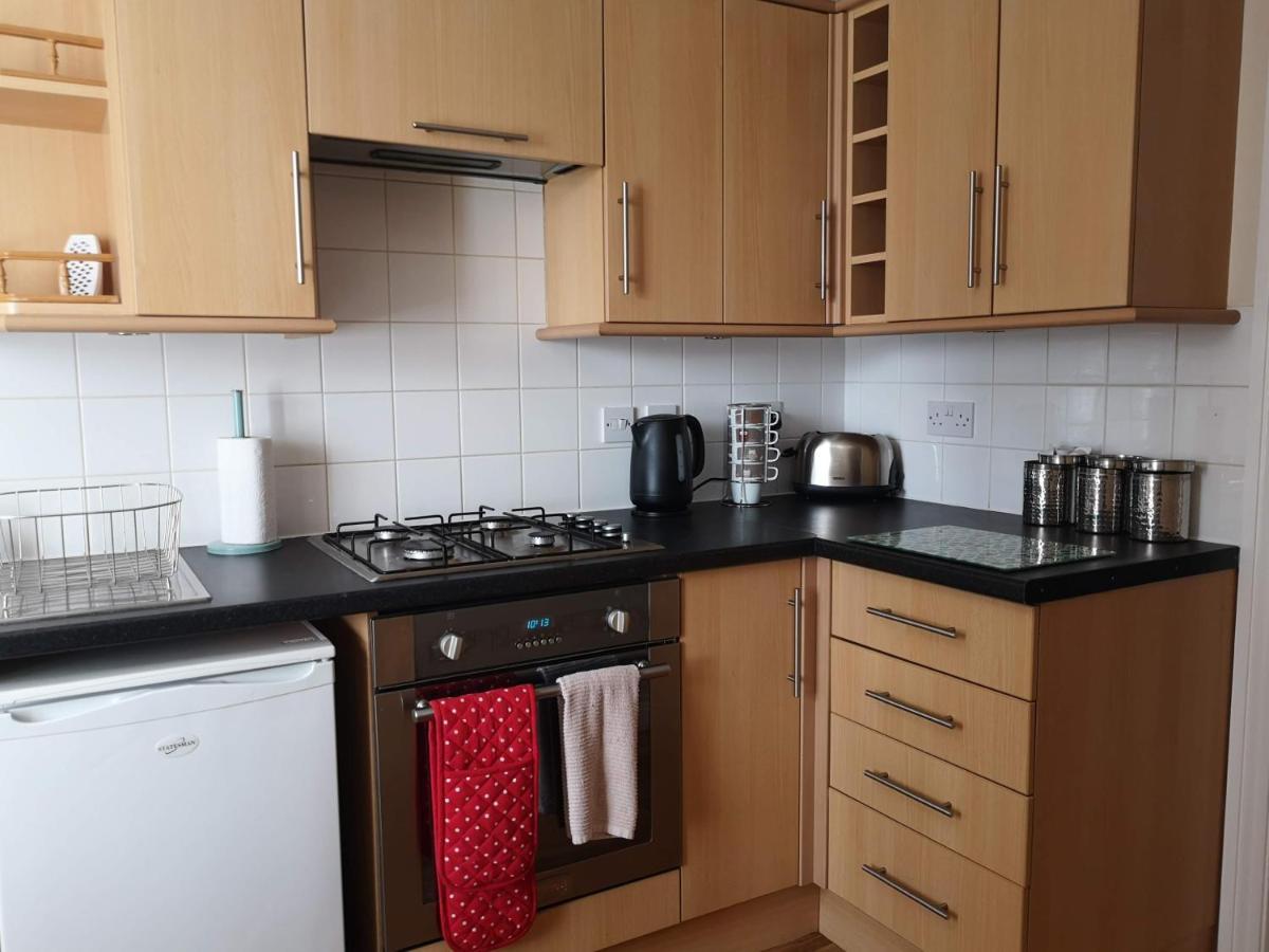 Coastal Escape Deal - 2 Bedroom House -Short Lets & Serviced Accommodation Bagian luar foto