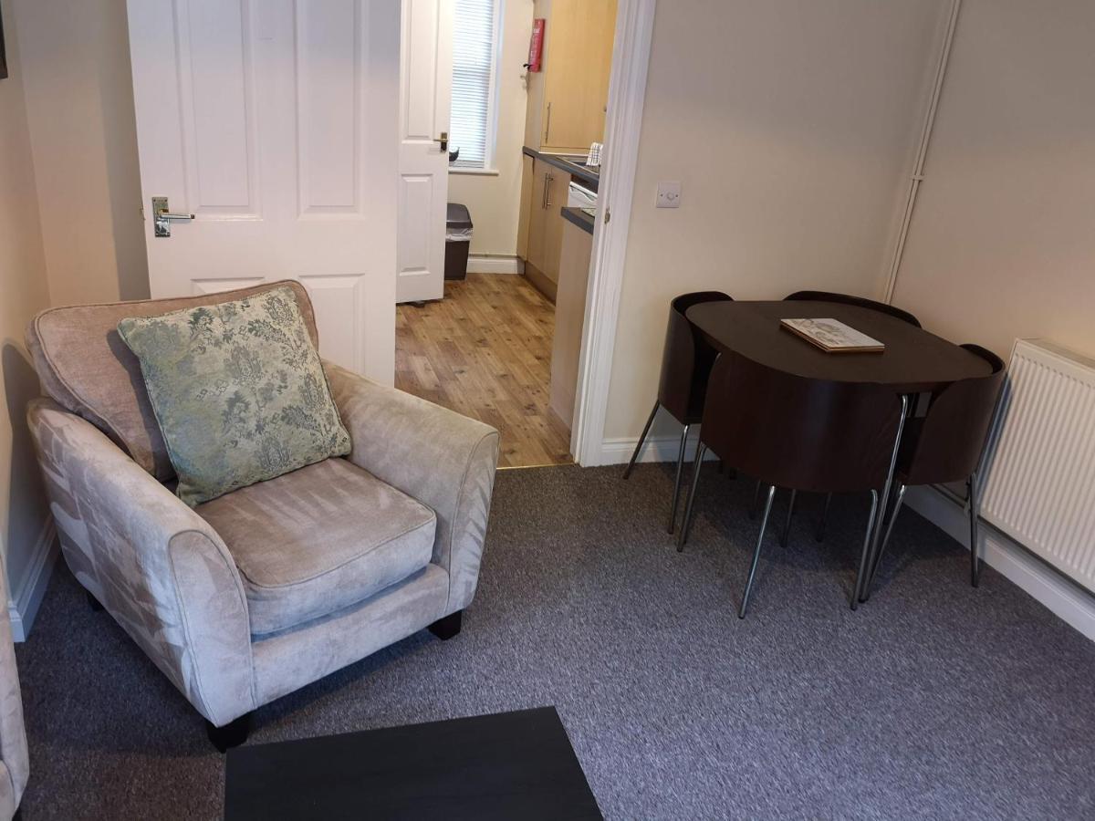 Coastal Escape Deal - 2 Bedroom House -Short Lets & Serviced Accommodation Bagian luar foto